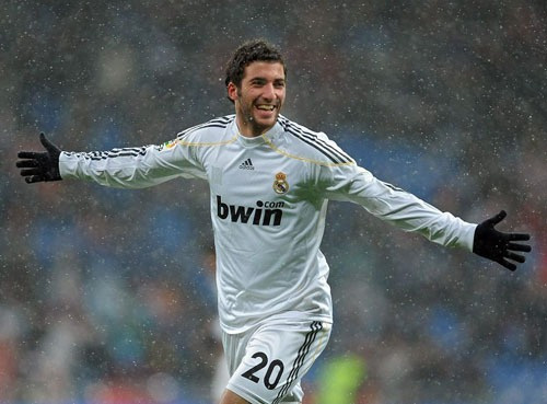 13, 尤文管理层突掀人事震荡  