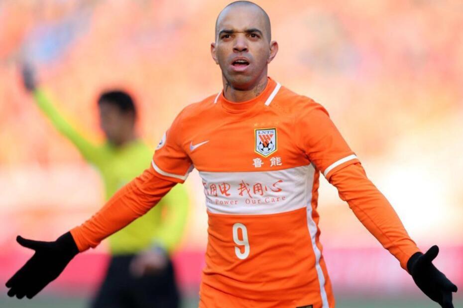  达姆施塔特主场气势如虹，球迷山呼海啸助推胜势